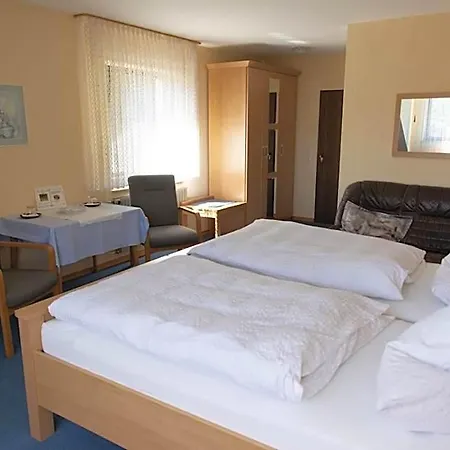 Hotel Haus Kanne 3*